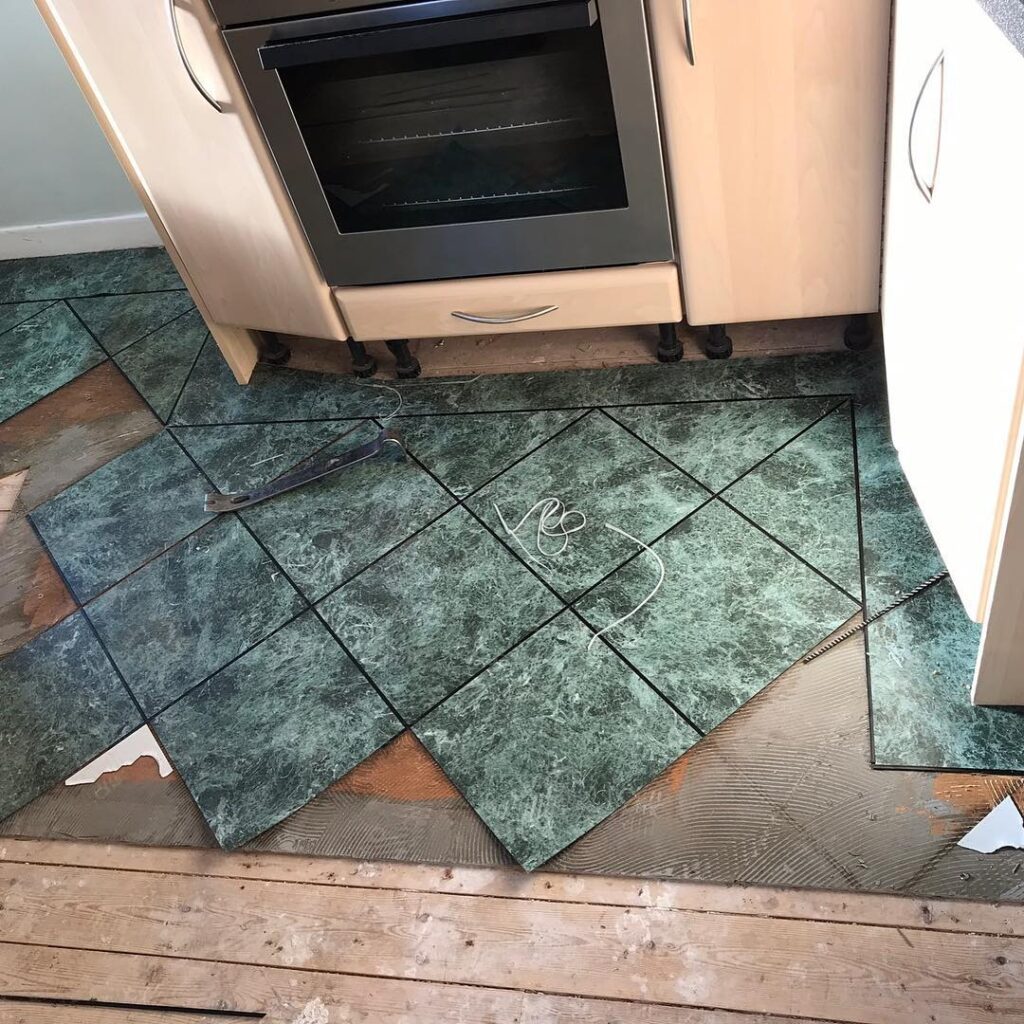 Hendersons Carpets And Flooring Laminate Fitters