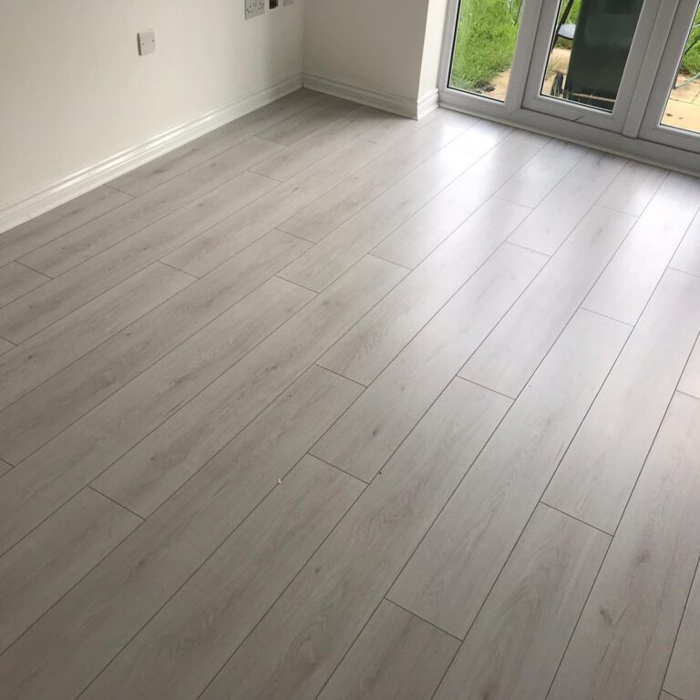 Hendersons Carpets And Flooring Laminate Flooring 3zi 1